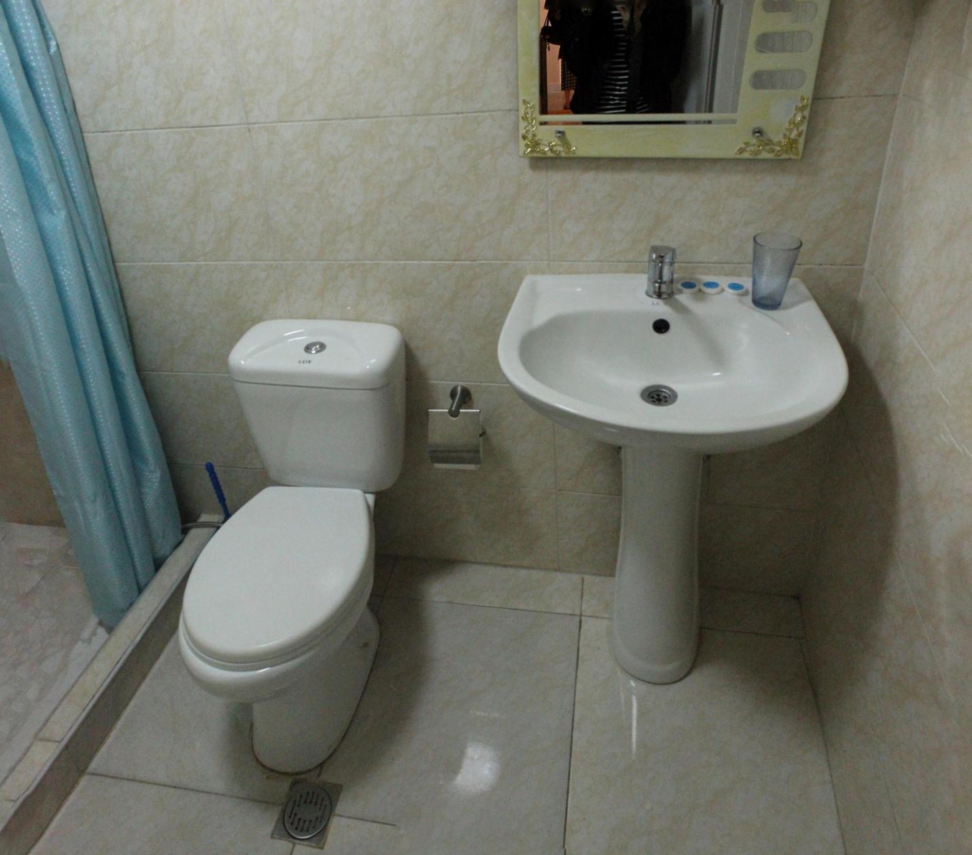 Hotel Tao Batumi Quarto foto